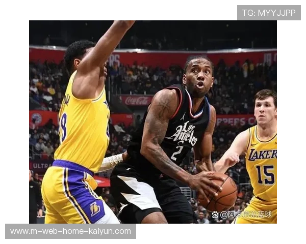 快船117-93大胜太阳升至西部第九 伦纳德率队第三节进攻暴走 快船117-93大胜太阳升至西部第九 伦纳德率队第三节进攻暴走